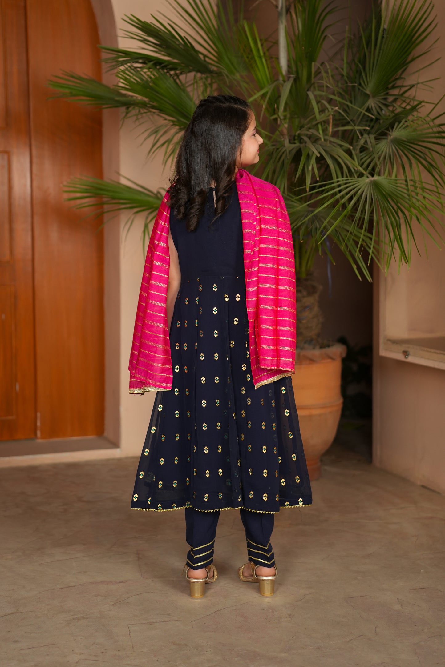 Shalwar Kameez & Pink Dupatta