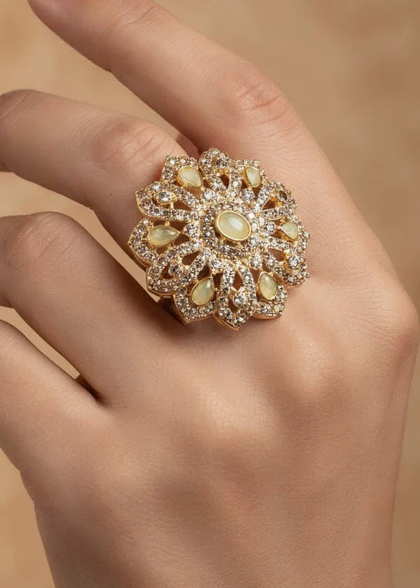 Leaves Golden Ring
