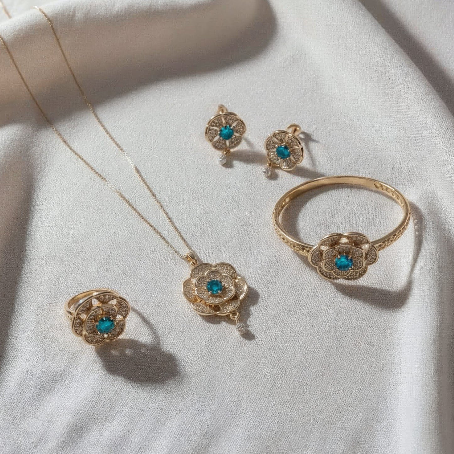 Zircon & White