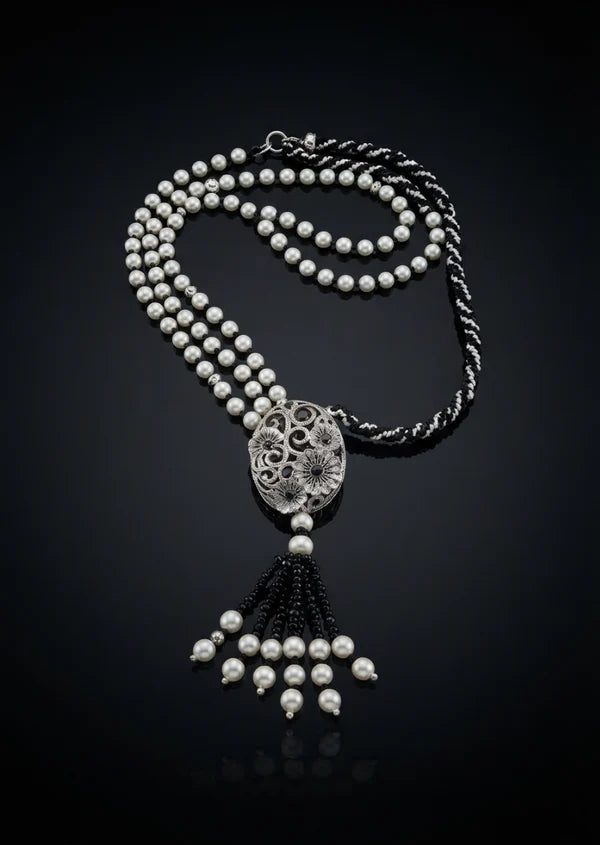 Precious Bond Neckless