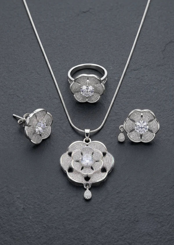 Everlasting Shine Jewelry set